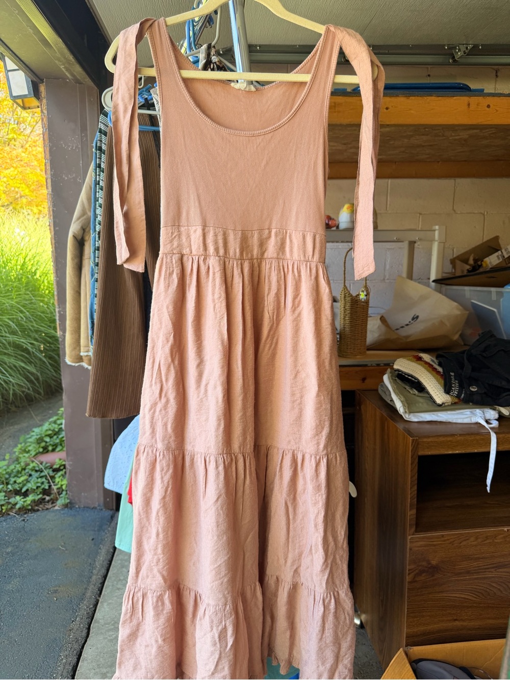 Women's Tie-Shoulder Tiered Maxi Dress - Pink